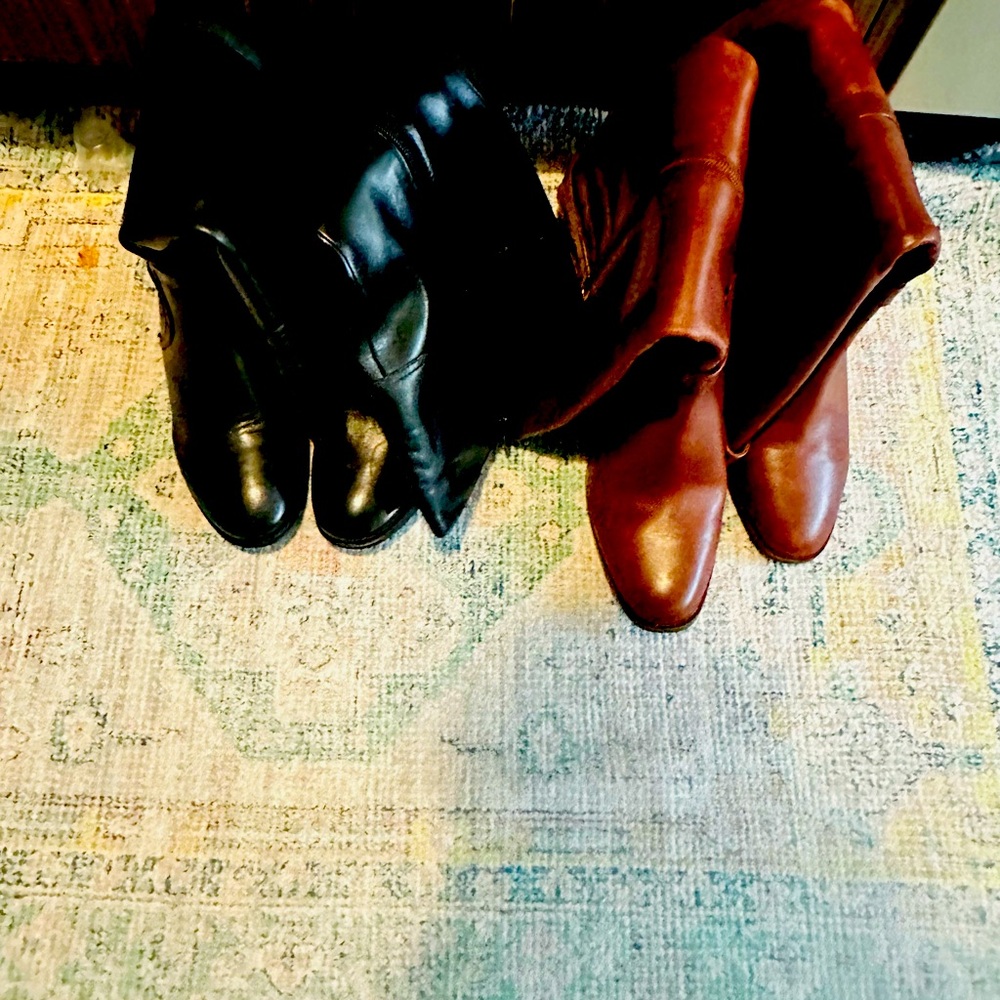 Knee Boots never worn